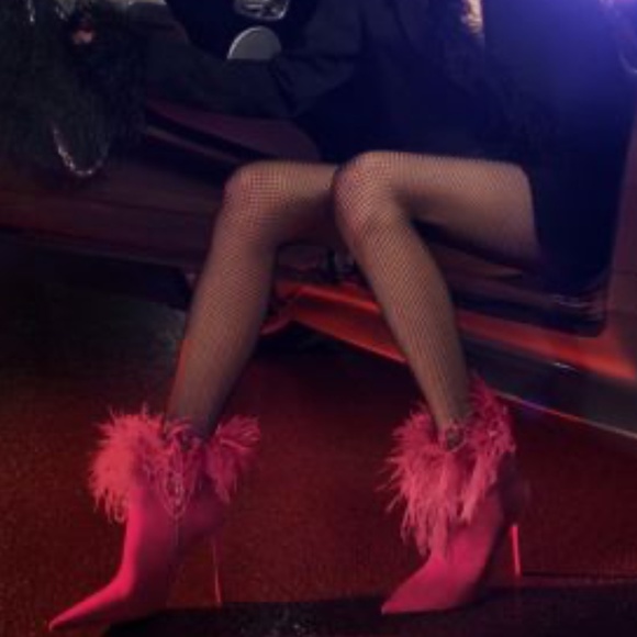 New! MICHAEL KORS Ostrich Feather Trim Suede Ankle Boot, Deep Fuchsia, Size 8.5 - Picture 7 of 8